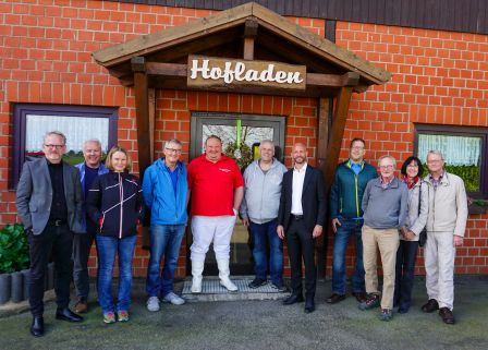 2019 05 16 Besuch Milchhof Schaefer komp