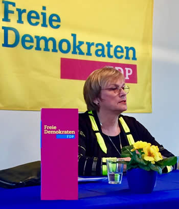 Elke Hoff